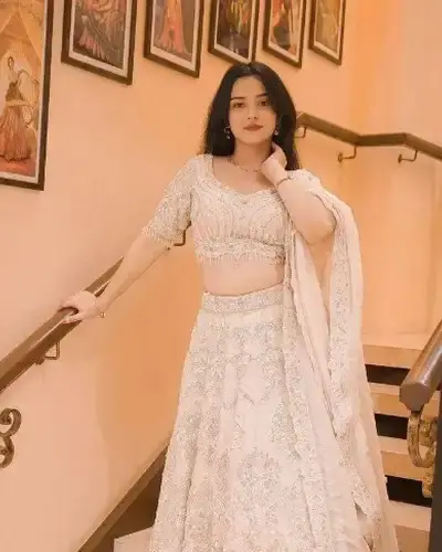 Escort Naroda